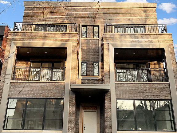 3rd image of 2541 N Wayne Ave #1S