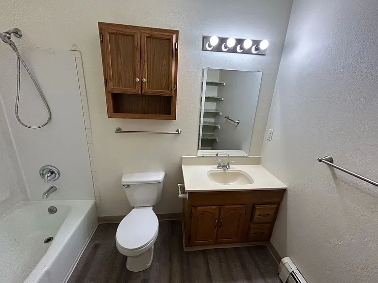 Beloit Brittany Apartments LLC — Photo 12