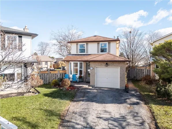 3052 Flanagan Ct, Burlington, ON L7M 2L9