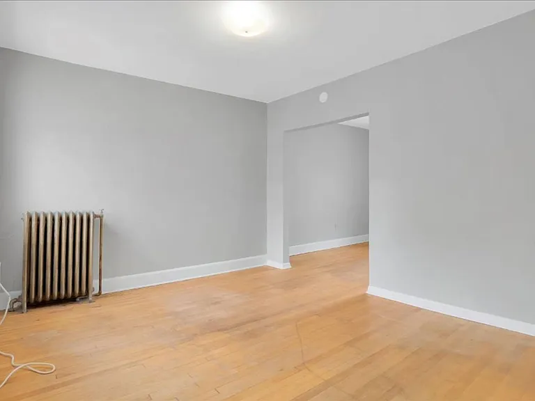 424 Smith — Photo 4