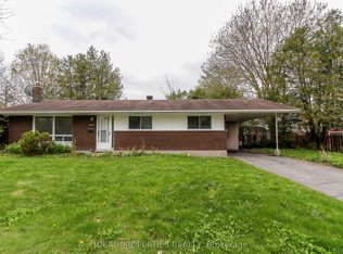2699 Stone Cres, Ottawa, ON K2H 6Y9