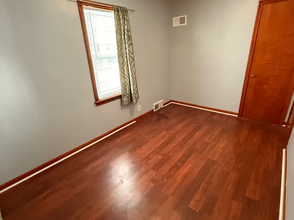 921 Wolff St, Racine, WI 53402