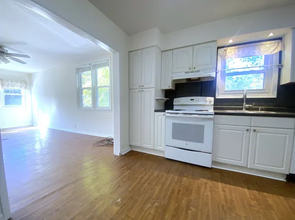 1004 Park Ave Floor 1, Huntington, NY 11743