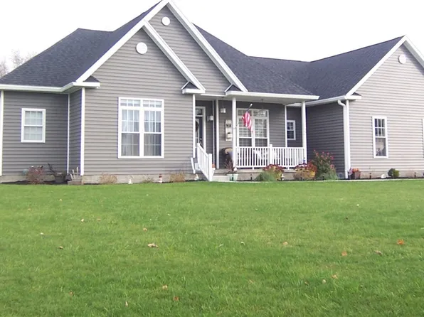 132 Kensington Ct, Livonia, NY 14487