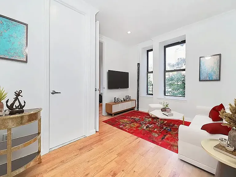 157 Suffolk St #202 — Photo 1