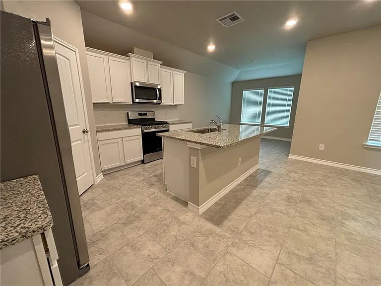 2243 Medusa Dr — Photo 4