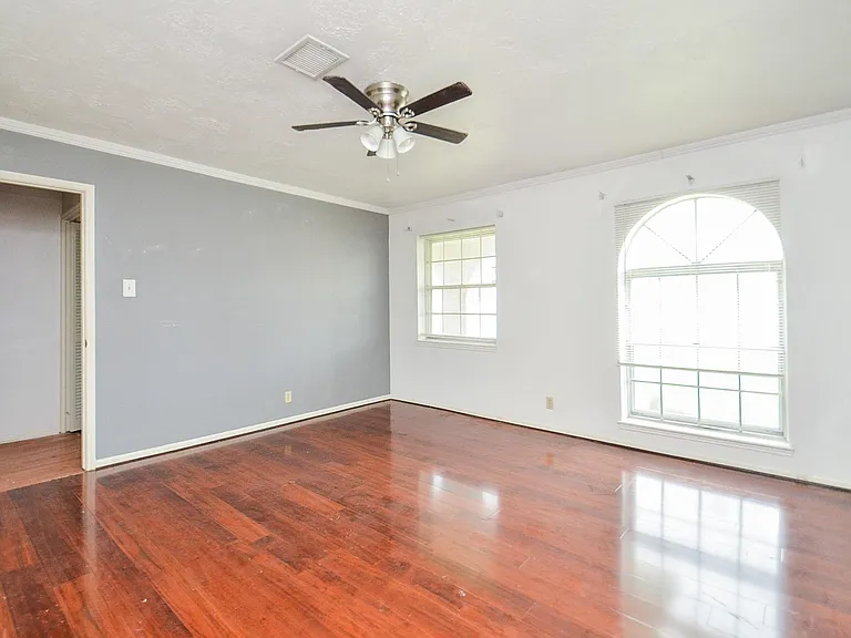 9323 Claridge Dr — Photo 28