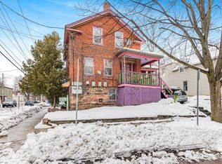 24 Decatur St, Burlington, VT 05401