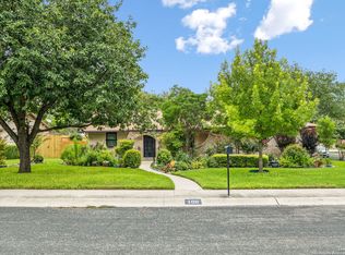 100 Lincoln Dr, Schertz, TX 78154