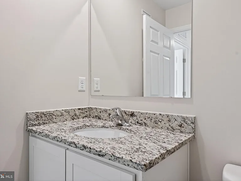 183 Caterpillar Dr — Photo 29