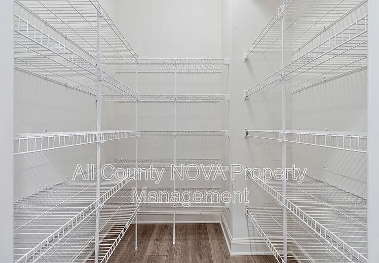 11010 N Riding Rd — Photo 2