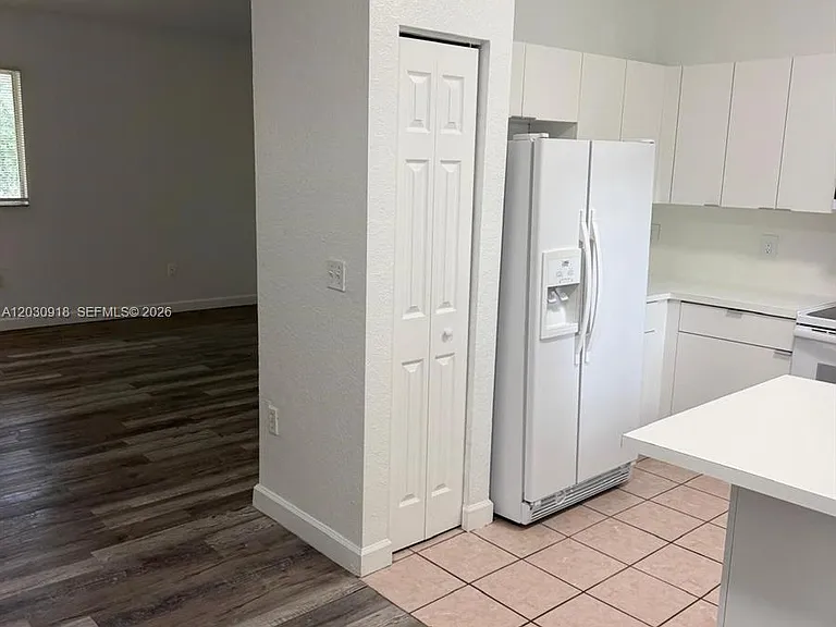 374 NE 27th Ave #203 — Photo 3
