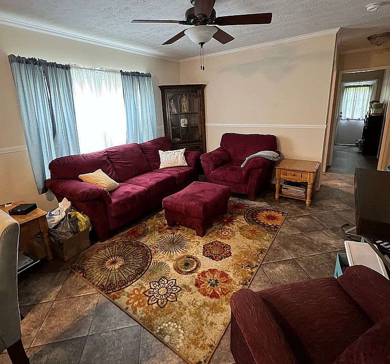 498 Holly Ave, Elkhorn City, KY 41522 Zillow