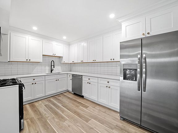 5th image of 12026 S Kildare Ave APT 21