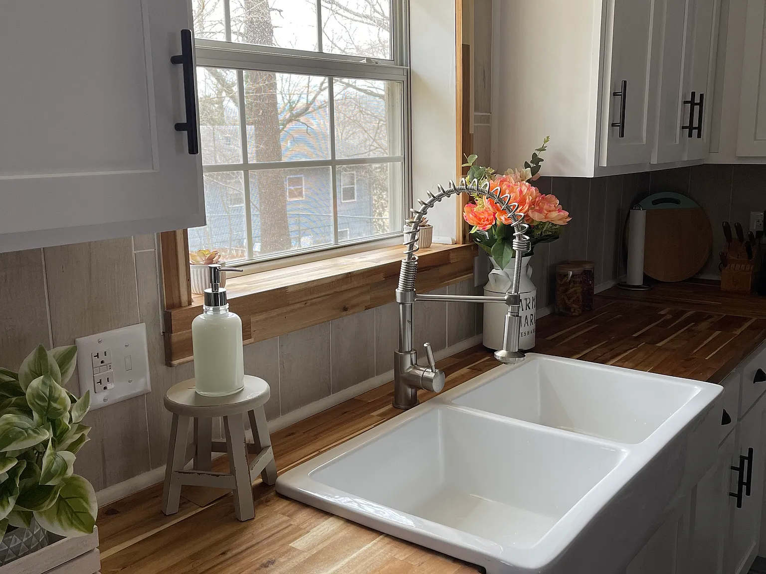 3 bed, 1150 sqft, $1,350 — Photo 2
