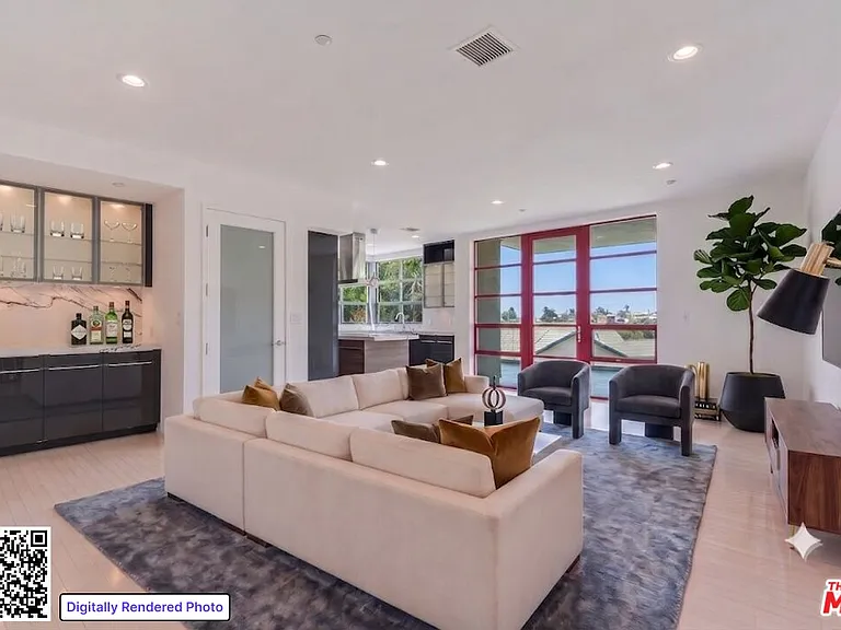 870 Haverford Ave #101 — Photo 11