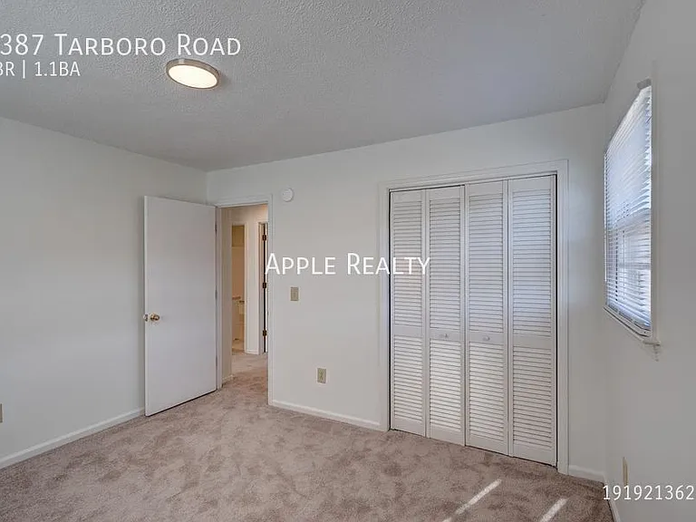 1387 Tarboro Rd — Photo 17
