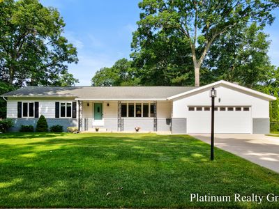 691 E Wedgewood Dr, Muskegon, MI, 49445