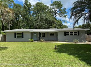 6261 E Tudor St, Inverness, FL 34452