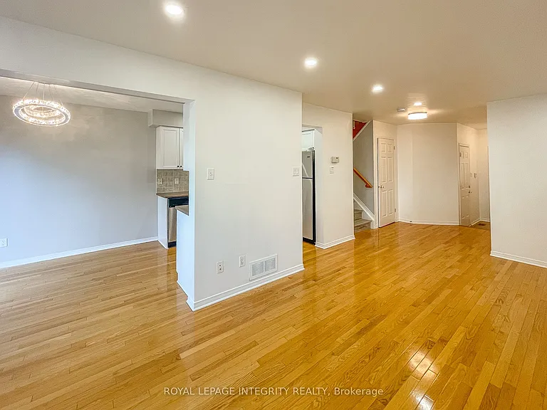 172 Gray Cres — Photo 5