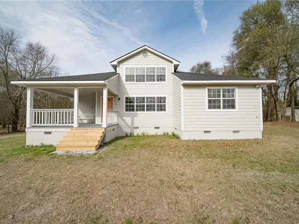 106 Kitetown Rd, Seale, AL 36875