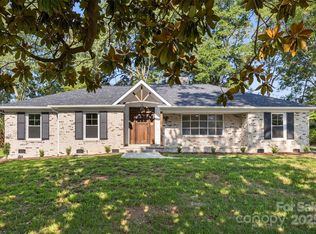 1915 Kingston Dr, Gastonia, NC 28052