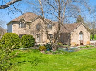 69545 Riverbend Ln, Armada, MI 48005