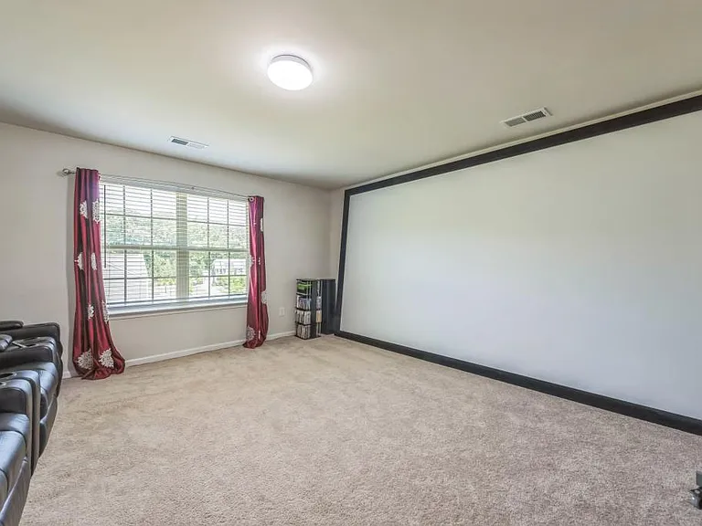 1012 Leland Dr — Photo 35