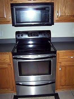 3rd image of 101 W Hardin Pl