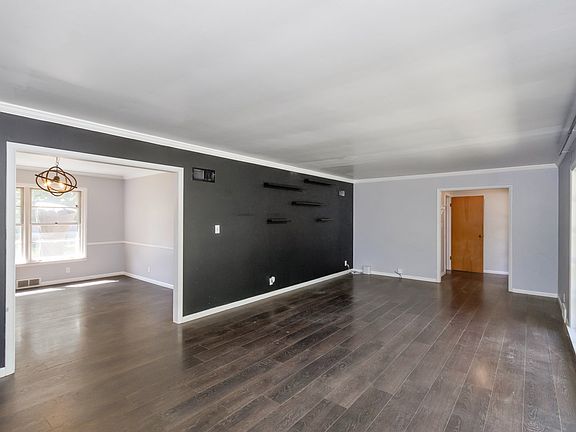 4th image of 4305 Glencairn Ln