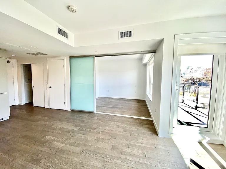 7828 Granville St #302 — Photo 3