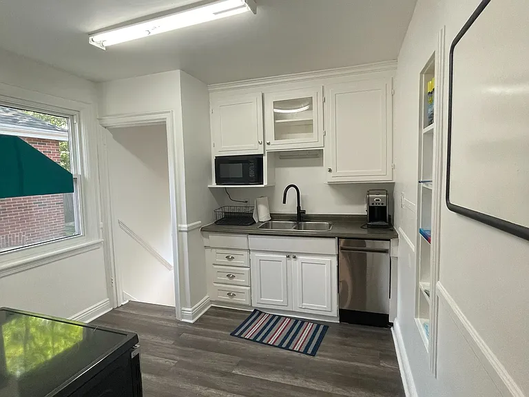 9 Gary Ave — Photo 3