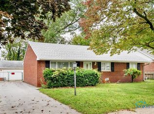 427 S McCord Rd, Holland, OH 43528