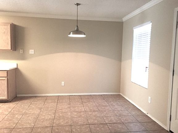 5th image of 4205 Silverthorne Dr