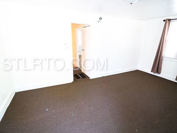 4th image of 827 Marvin Ave