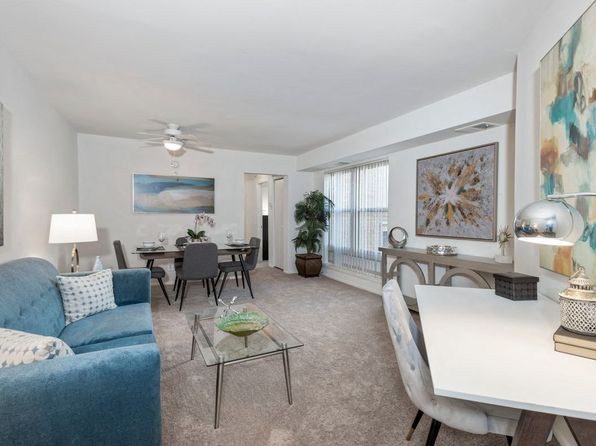 661 Dulles Park Ct #663-101