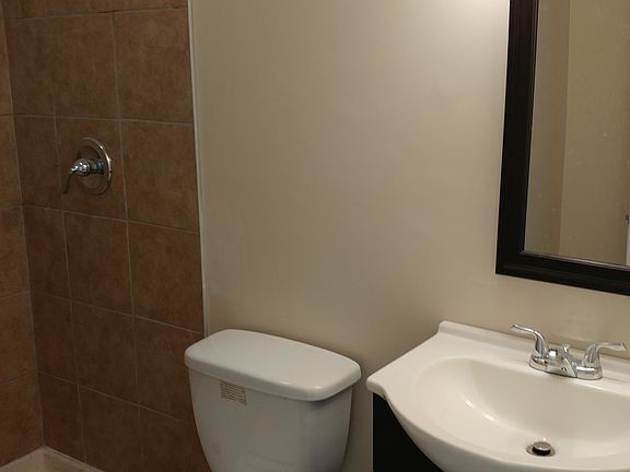 5th image of 6581 Royal Pkwy S