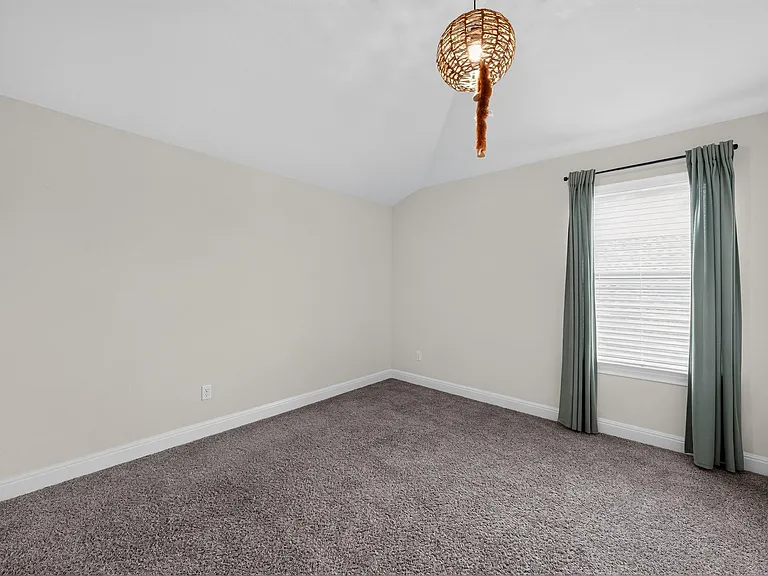 208 Windom Way — Photo 8