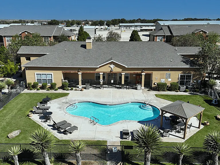 Stunning Pool and Sundeck