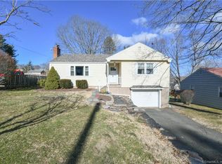 60 Peck Rd, Middletown, CT 06457