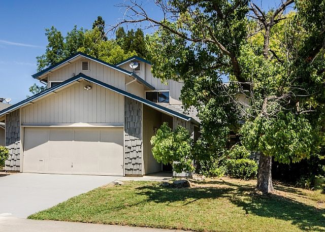 1st image of 7143 Gardenvine Ave