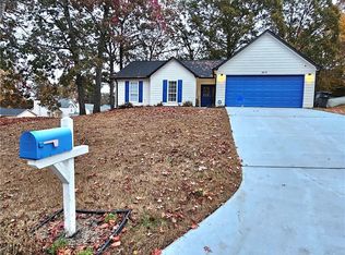1412 Oak Knoll Dr NE, Conyers, GA 30012