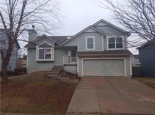 18673 W 160th St, Olathe, KS 66062