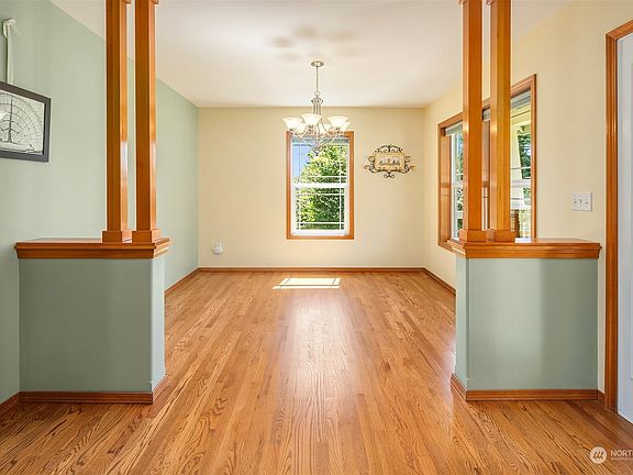 5th image of 13025 Robinhood Lane