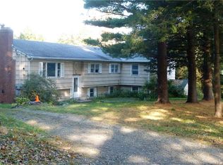 99 W Chippen Hill Rd, Burlington, CT 06013