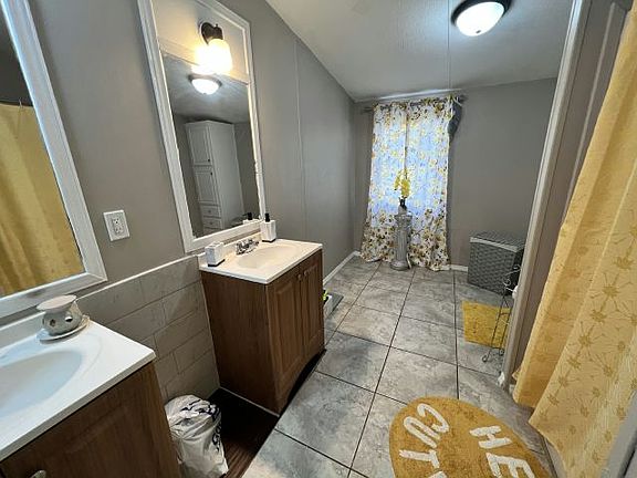 4th image of 128 Rodney Ln #132