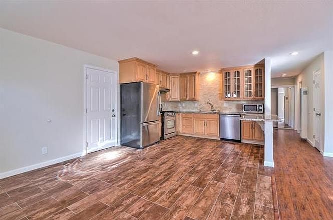1st image of 2672 Othello Ave