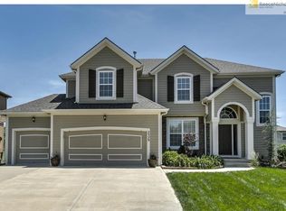 2329 W Fredrickson Dr, Olathe, KS 66061