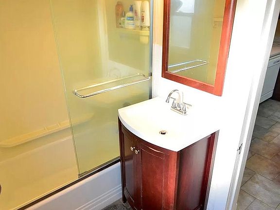 2nd image of 6819 Ohio Ave #2