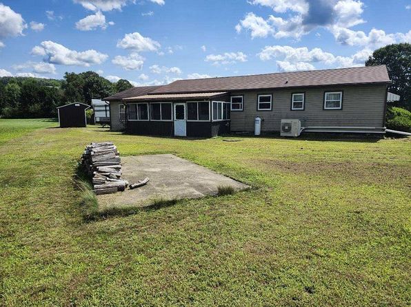 811C Race St, Nescopeck, PA 18635
